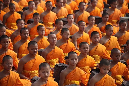 Monjes budistas