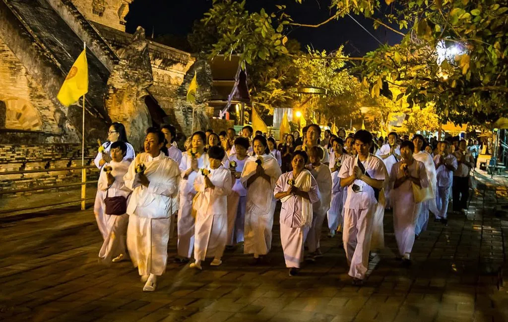 Día de Makha Bucha