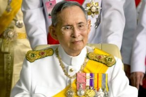 Cumpleaños del rey Bhumibol